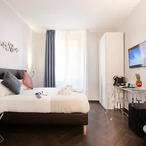 Hotel Cloud 9, Rzym